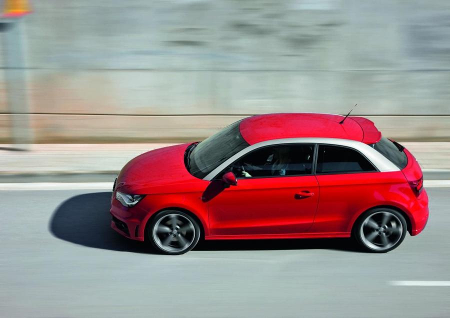  Audi A1 TFSI 2010 года  (фото 3 из 29)